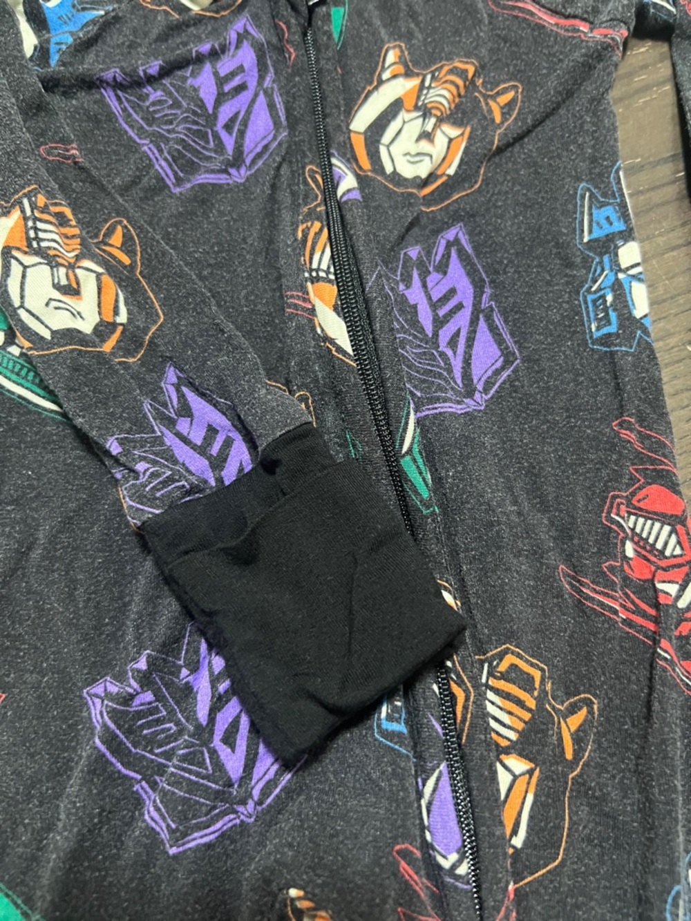 Bums & Roses - Transformers - Picture 4 of 4